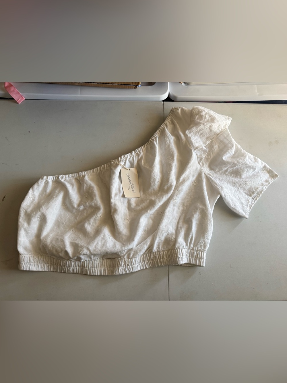 Universal Thread One-Shoulder White Eyelet Crop Top.
Size XXL - Picture 6 of 13